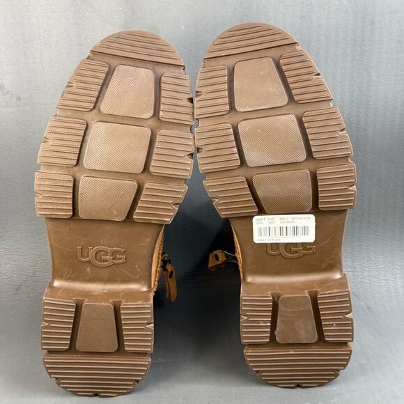 UGG Skyview Classic Waterproof Zip Boot Sneaker shoes men’s size 11 - Picture 9 of 9